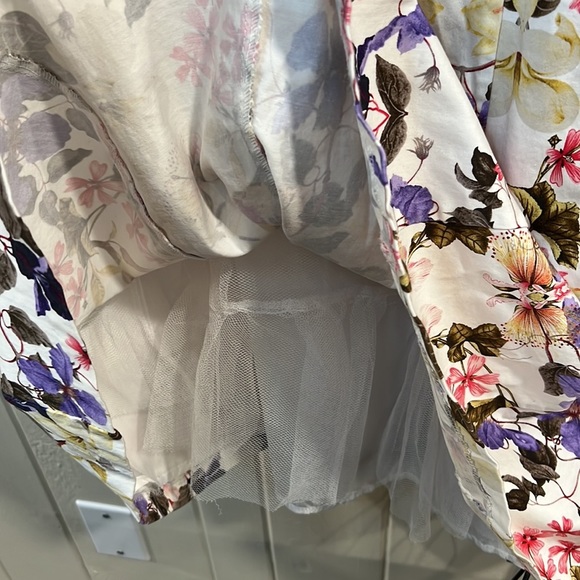 Ronnie Nicole  flowered pleated dress w ruffle - Picture 6 of 9